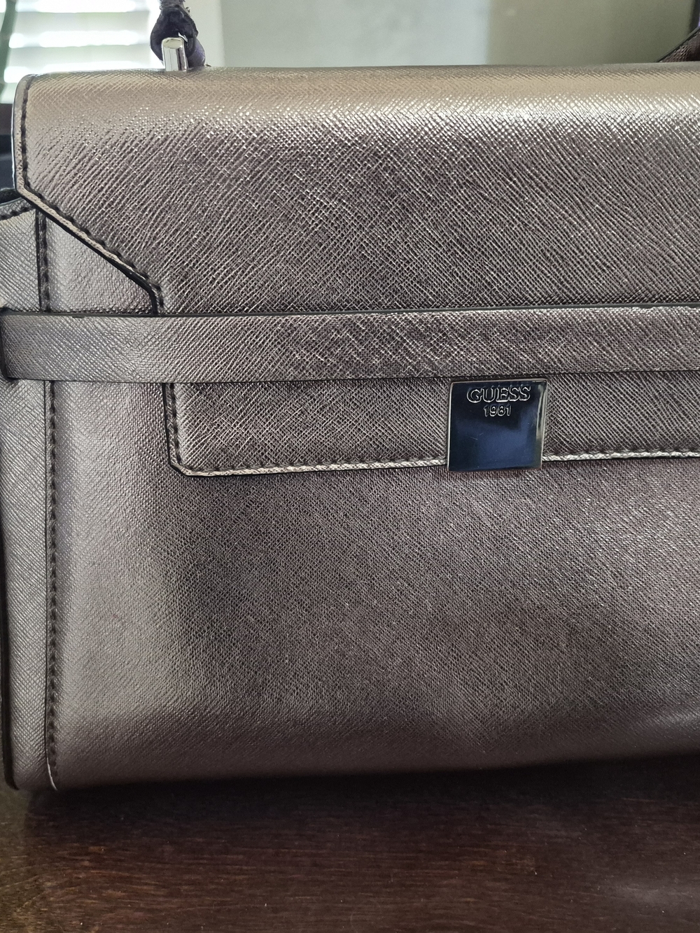 GUESS Metallic Bronze/Taupe Messenger Crossbody Bag